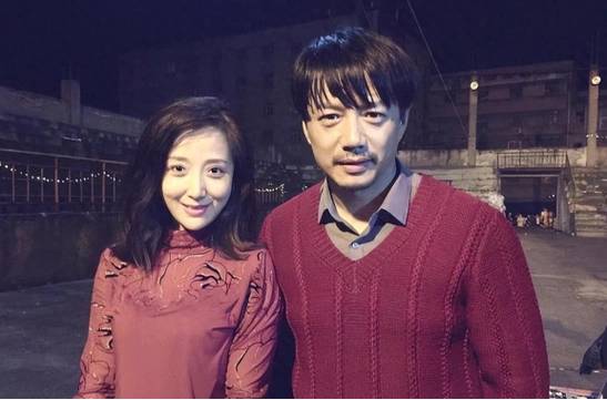 众所周知,段奕宏在镜头前表现出"社交恐惧"的一面,他本身就不喜欢这样