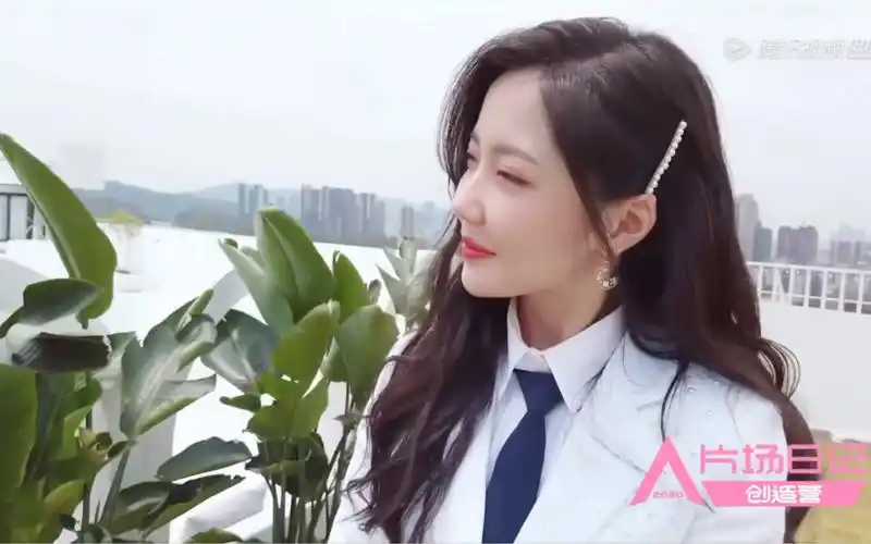 创造营2020王艺瑾唱小甜歌是恋爱的感觉没错了秃头少女宿舍大合照