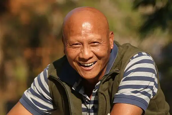 演员,早期他塑造的角色都成了大家公认的经典,他是一位很成功的反派