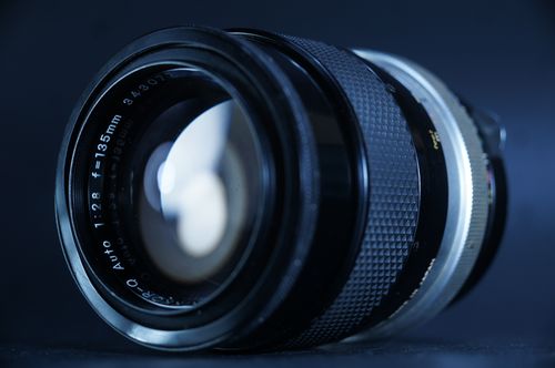 尼康全幅人像大光圈镜头nikon 135/2.8 auto口 q版 a7 nex m4/3