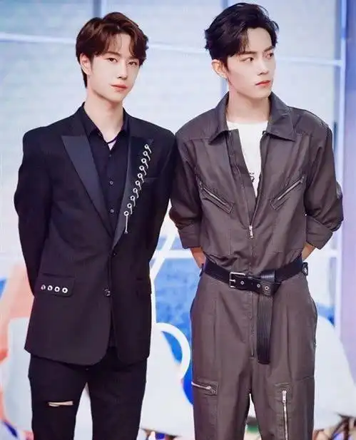 肖战王一博同框照网友人家妄想