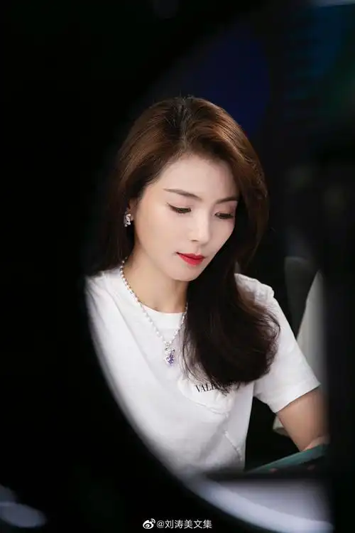 刘涛美文月如钩