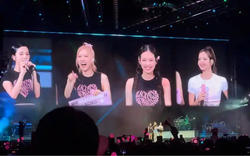 blackpink演唱会曼谷场day2安可boombayah aiiyl