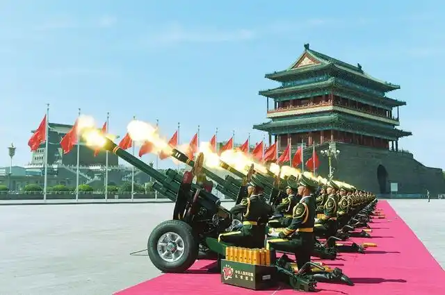 (响礼炮)"响"的小篆写法如图:(响的小篆写法)2,韽.读ān.