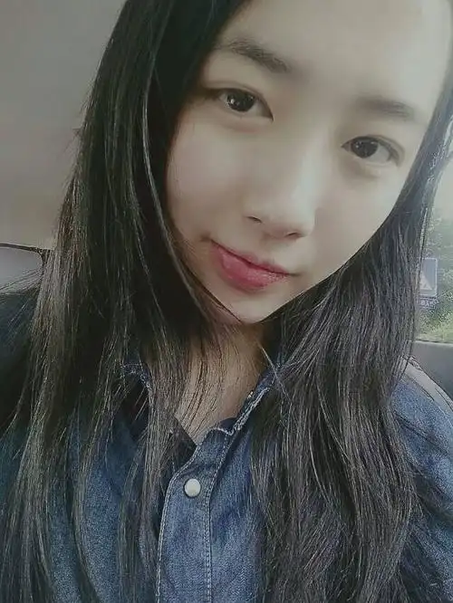 我要几张16岁的女生照片比较漂亮的吧比较正常的最好不要网红和明星