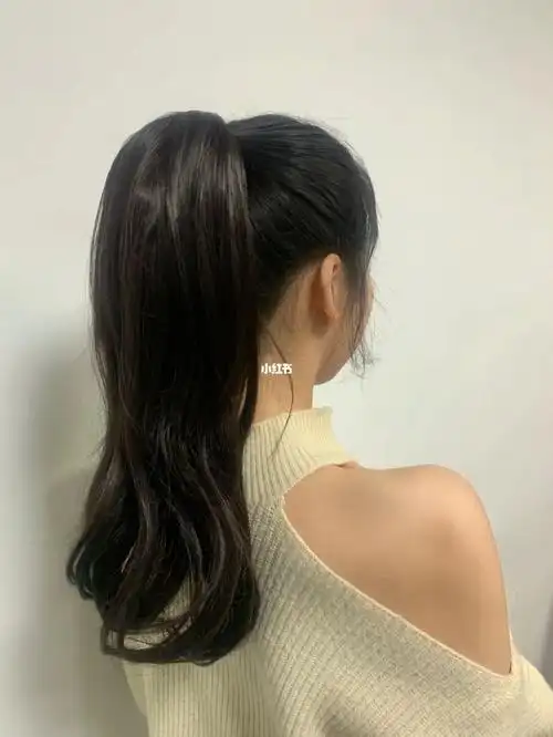 春天来了教你打造高扎马尾清新减龄