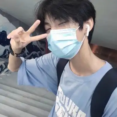 千鹤男头自裁抖音帅哥①梁伯轩