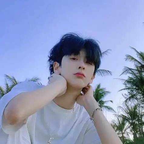 帅哥头像一套男生头像真实12张同一人多张