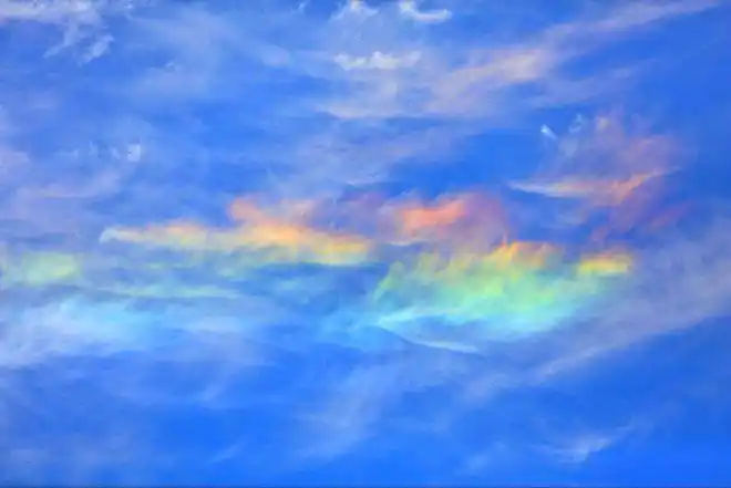 雅安48级地震25小时后出现罕见七彩云它的出现意味着什么