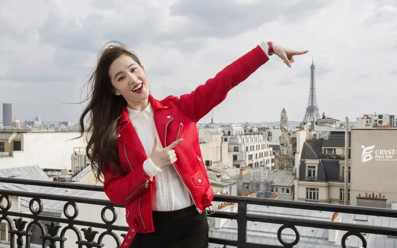 刘亦菲红衣高清桌面壁纸