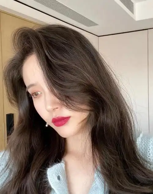 2020秋冬流行发色趋势,超显白的"神仙发色"是这几款,谁染谁美