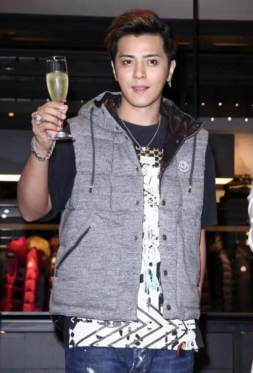 罗志祥出席moncler羽绒服品牌开幕及2013秋冬精品发布活动