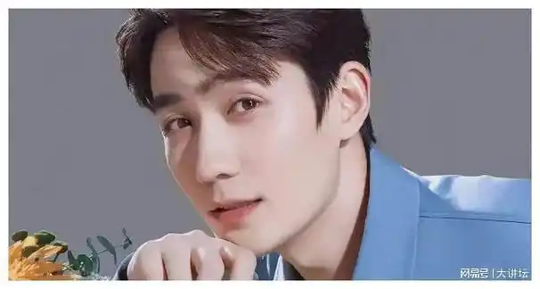 35岁的朱一龙证明自己在聪明人之路上越走越远