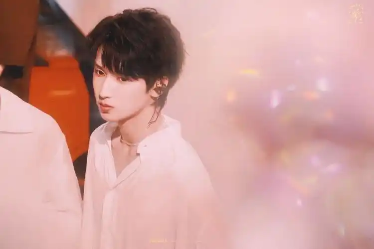 严浩翔 - 堆糖,美图壁纸兴趣社区