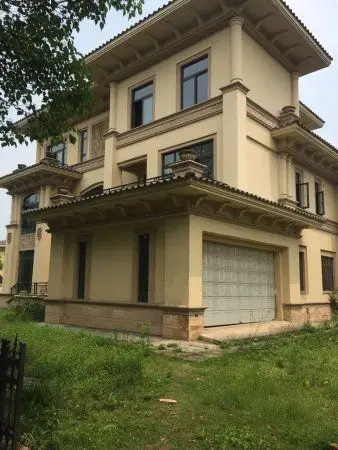 恒大山水城,临河独栋别墅,1800平米花园,首付400万