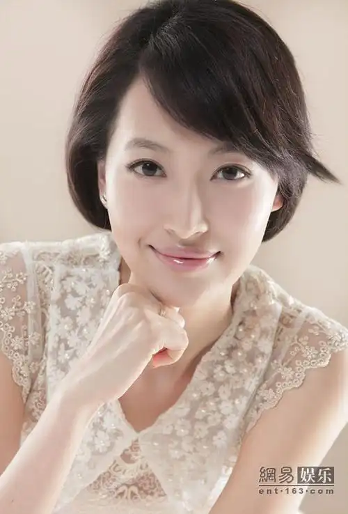 lemmaid="9504450">遗忘 /a>》是由王海涛作词,明太鱼作曲,张希编曲