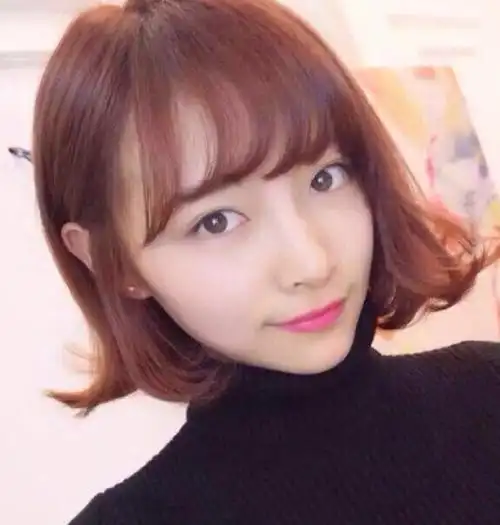 栗色头发 时尚显白超迷人