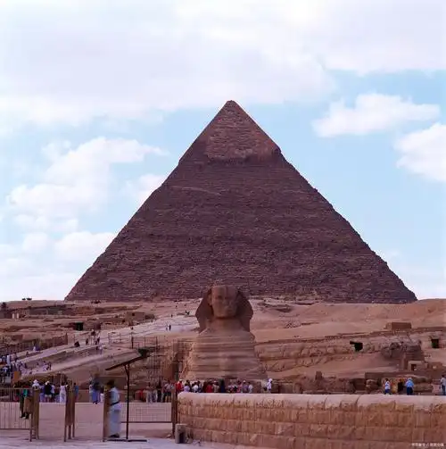 古埃及文明探秘:真实与质疑的交响乐章