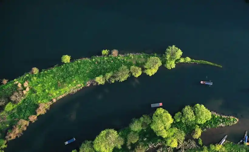 江西婺源惊鸿一瞥月亮湾