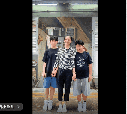 刘嘉玲是胡军儿子胡皓康的干妈我们在复盘《爸爸去哪儿》里的萌娃时