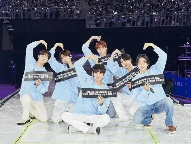 exo超话  240415 俊勉 ins 更新一则  【exo出道12周年 谢谢大家和