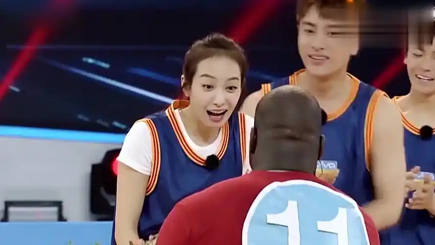 奥尼尔节目中示爱宋茜宋茜我先问一下我妈