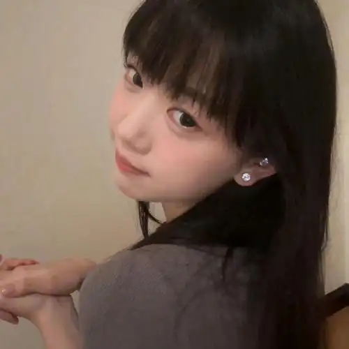 【搞怪女头可爱女生头像春夏活力氛围感美女 微信qq头像无水印!