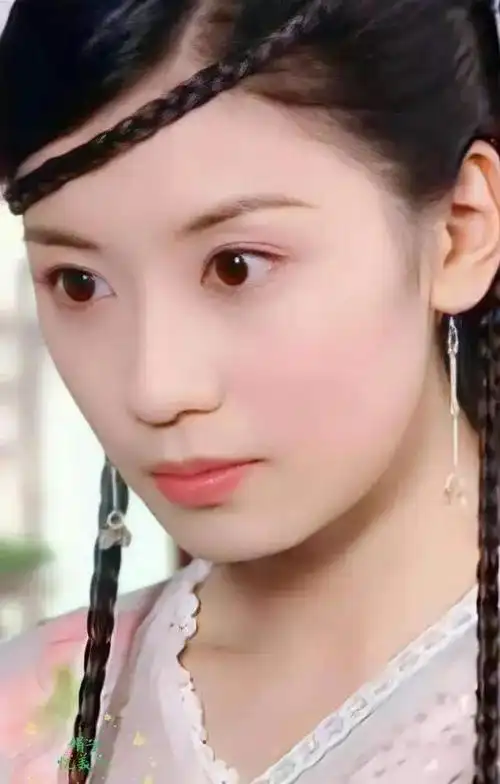 人疑似1米49|朱茵|邓婕|杨蓉|张天爱|贾静雯|郭采洁|关晓彤_网易订阅