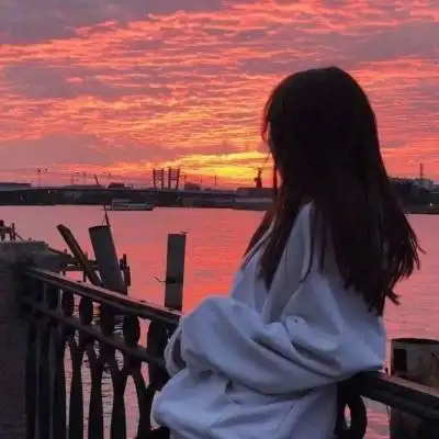 女头侧脸日落高清好看的头像侧影女生唯美夕阳图片