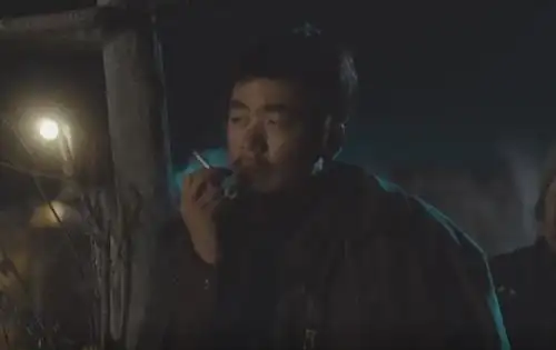 hello树先生一支烟的人生