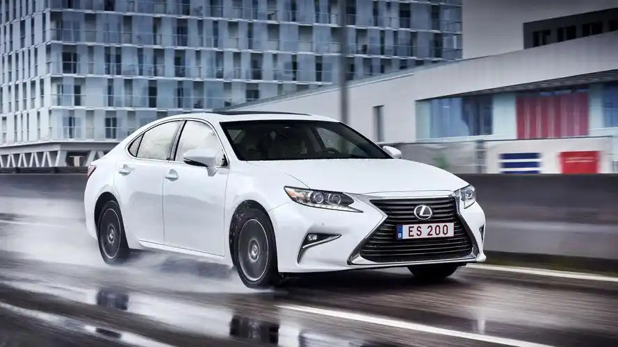 雷克萨斯es 200白色的车,速度,下雨天壁纸2560x1600分辨率查看