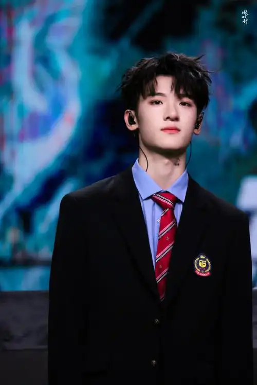 61@tf家族-张峻豪61#张峻豪美式男高男友感#97#今日星拍放送