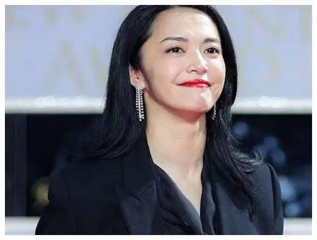 姚晨被传7年出轨4次,出轨对象竟还有熟悉的他