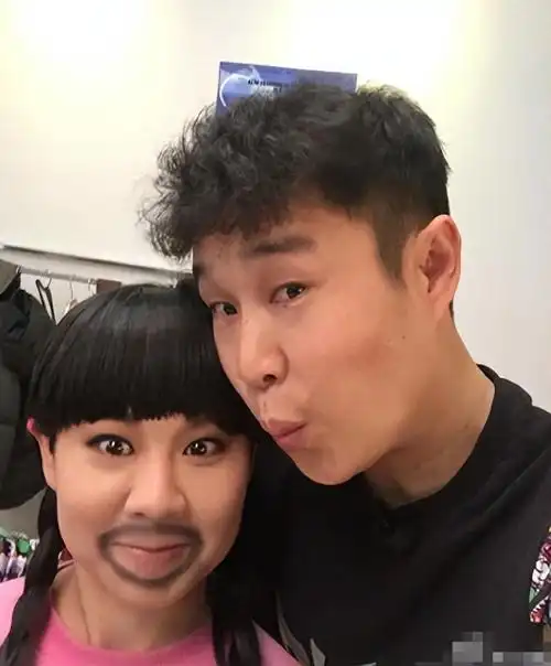 回顾从一夜爆红到隐居幕后42岁的小沈阳为何会变成这样