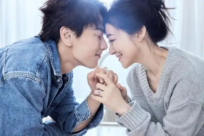 时尚新娘冬日珍藏刊##陈紫函戴向宇这该死的氛围感##陈紫函戴向宇