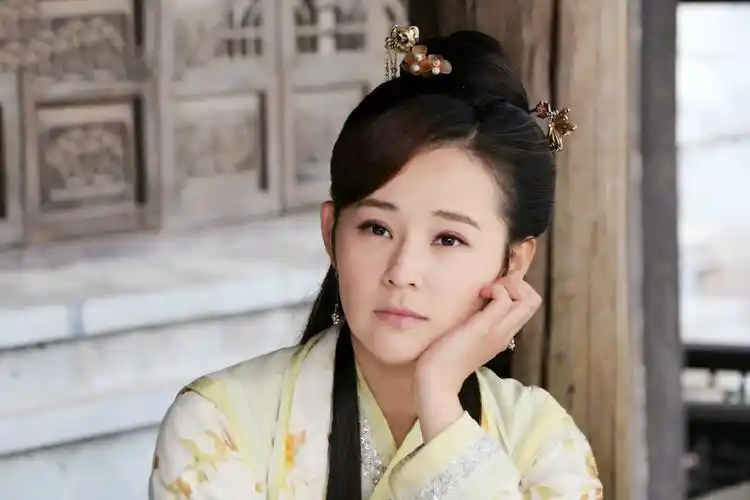 龙门镖局的邱璎珞天生的喜剧演员新剧饰郭京飞的妻子