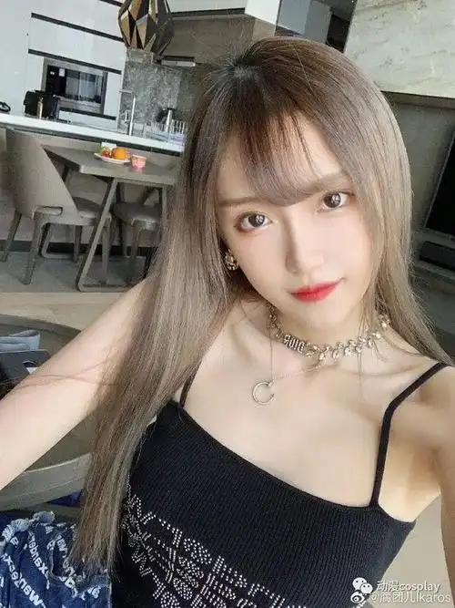 美图:腐团儿吊带短裤日常秀身材|照相机|机位_网易订阅