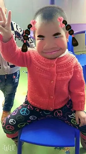 东方爱婴孩子们搞笑的照片20年以后看才有意思呢?不是吗