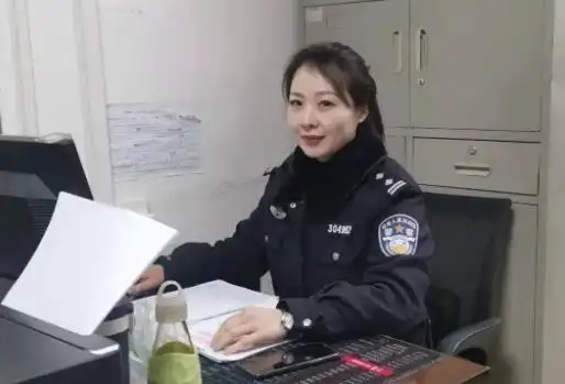 付晓,重庆市公安局沙坪坝区分局渝碚路派出所社区民警,一级警长,荣立