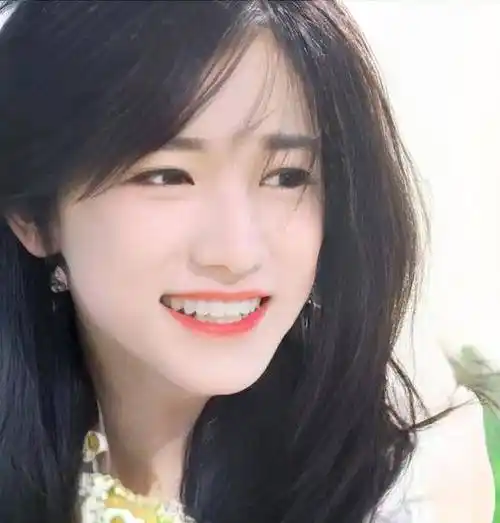 白敬亭清新,龚俊冷艳,想守护蔡徐坤_黄旭熙_女装_张哲瀚