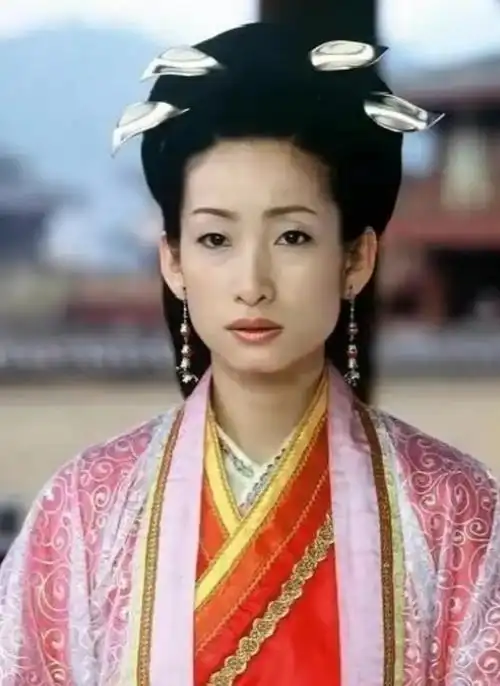 当年骊姬传奇,秦海璐演的女主一上场就惹来骂名无数,观众们异口同声的