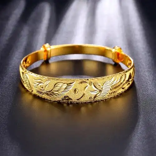 信誉楼老凤祥黄金手镯展开始啦!