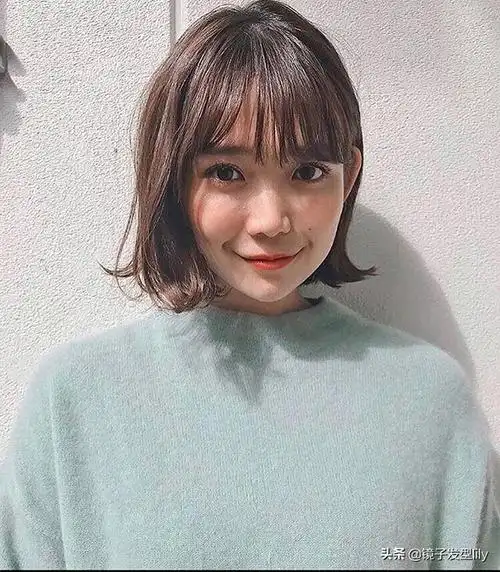 好看不用打理的短发女,不用打理的超短发发型女(最接地气的短发)