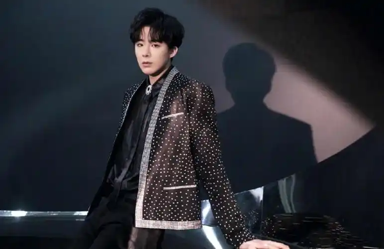 小鲜肉男孩刘宇宁帅气写真,图片大全,高清,图库-回车桌面