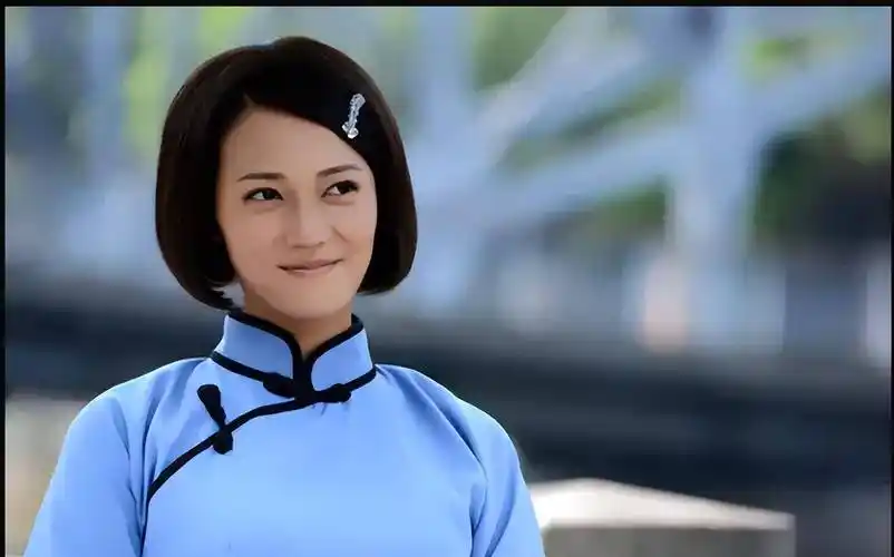 盘点女星的民国剧校服剧照-蓝衣黑裙篇(五)
