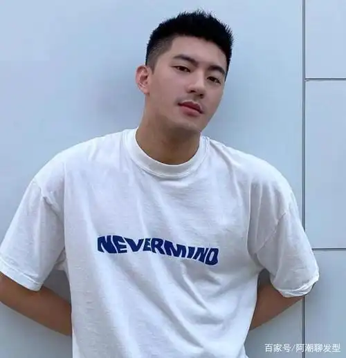 2020年秋冬季节热门男生"短发"参考,留这3款,剪完减龄又帅气