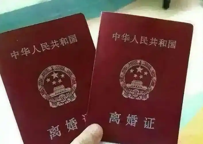 2010年56岁老太冒死生下龙凤胎,打6份工养家,如今直言要活100岁_郭敏