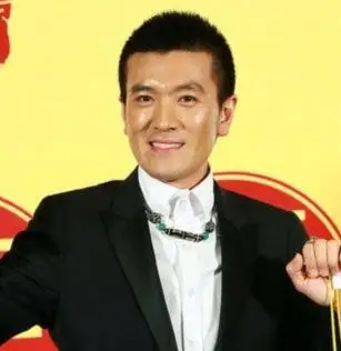 杨子淘宝开店天珠标价1000万 价格太水?