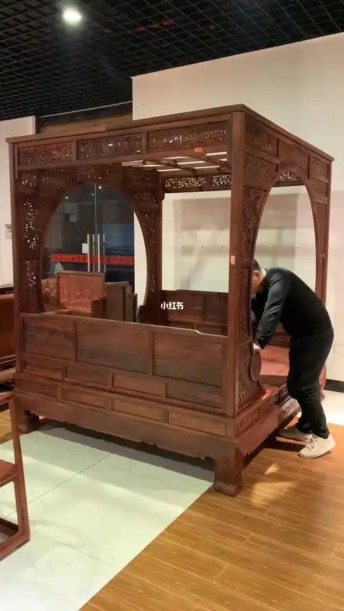 非洲小叶紫檀架子床