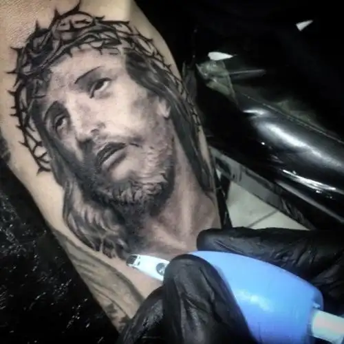 10张黑暗系十字架耶稣纹身图案810